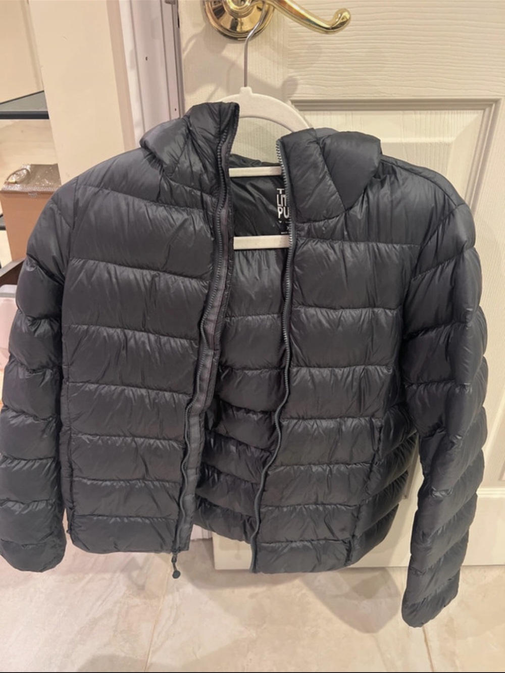 Aritzia Black Quilted Puffer Jacket with Hood
